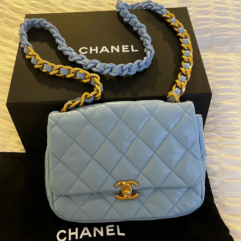 Chanel flap bag - baby blue (new)